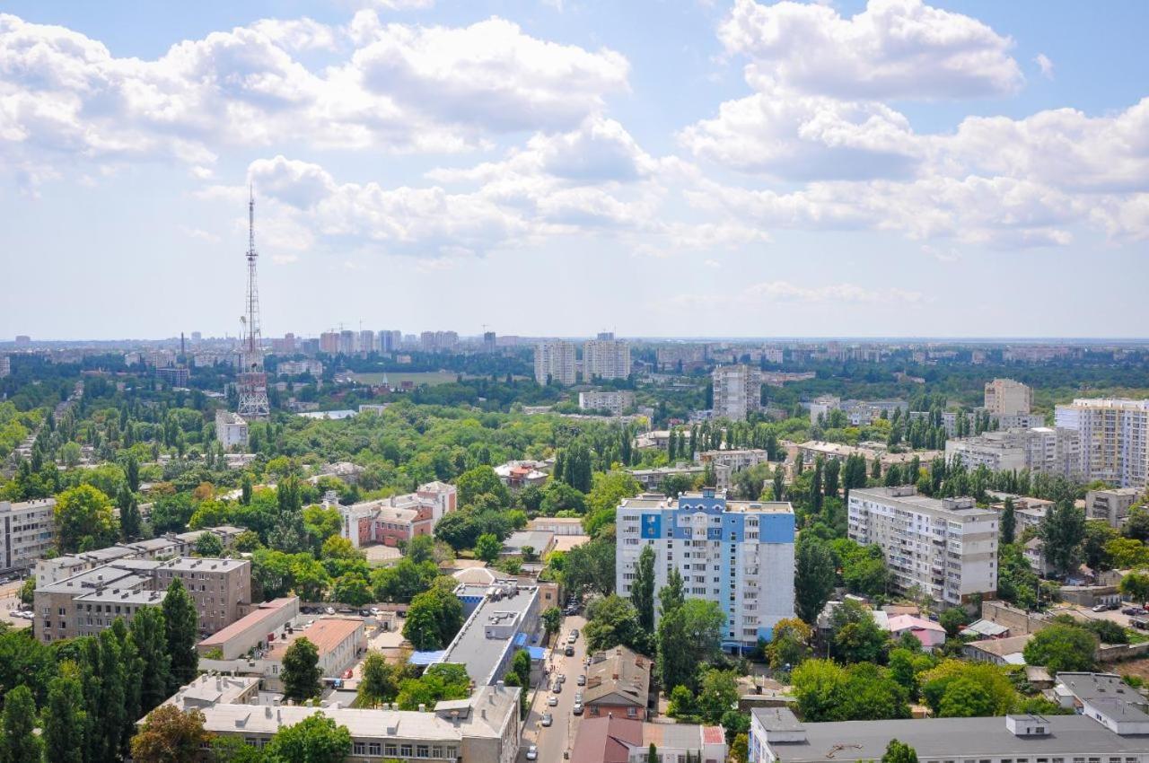 Лофт На 26 Этаже Odessa Buitenkant foto